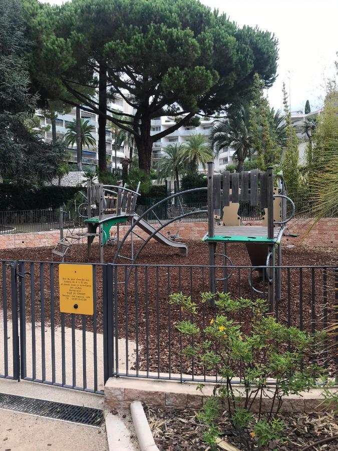 Tres Beau T2 Dans Parc Montfleury ,proche Centre ,au Calme 44 Bd Montfleury Apartamento Cannes